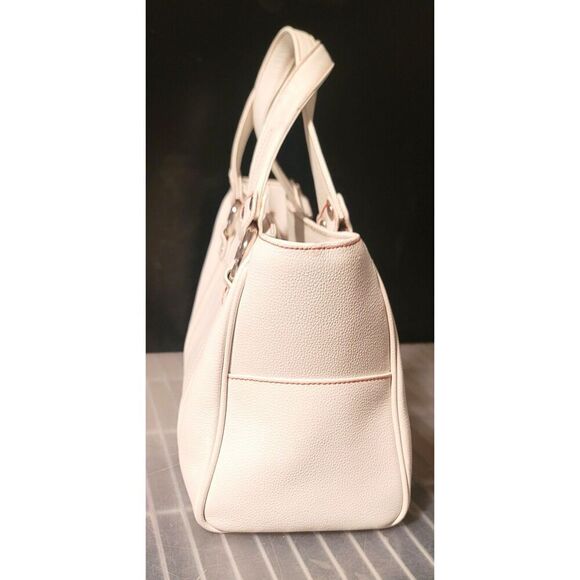 MCM White Leather Shoulder Bag with Red Stitching - Picture 4 of 16